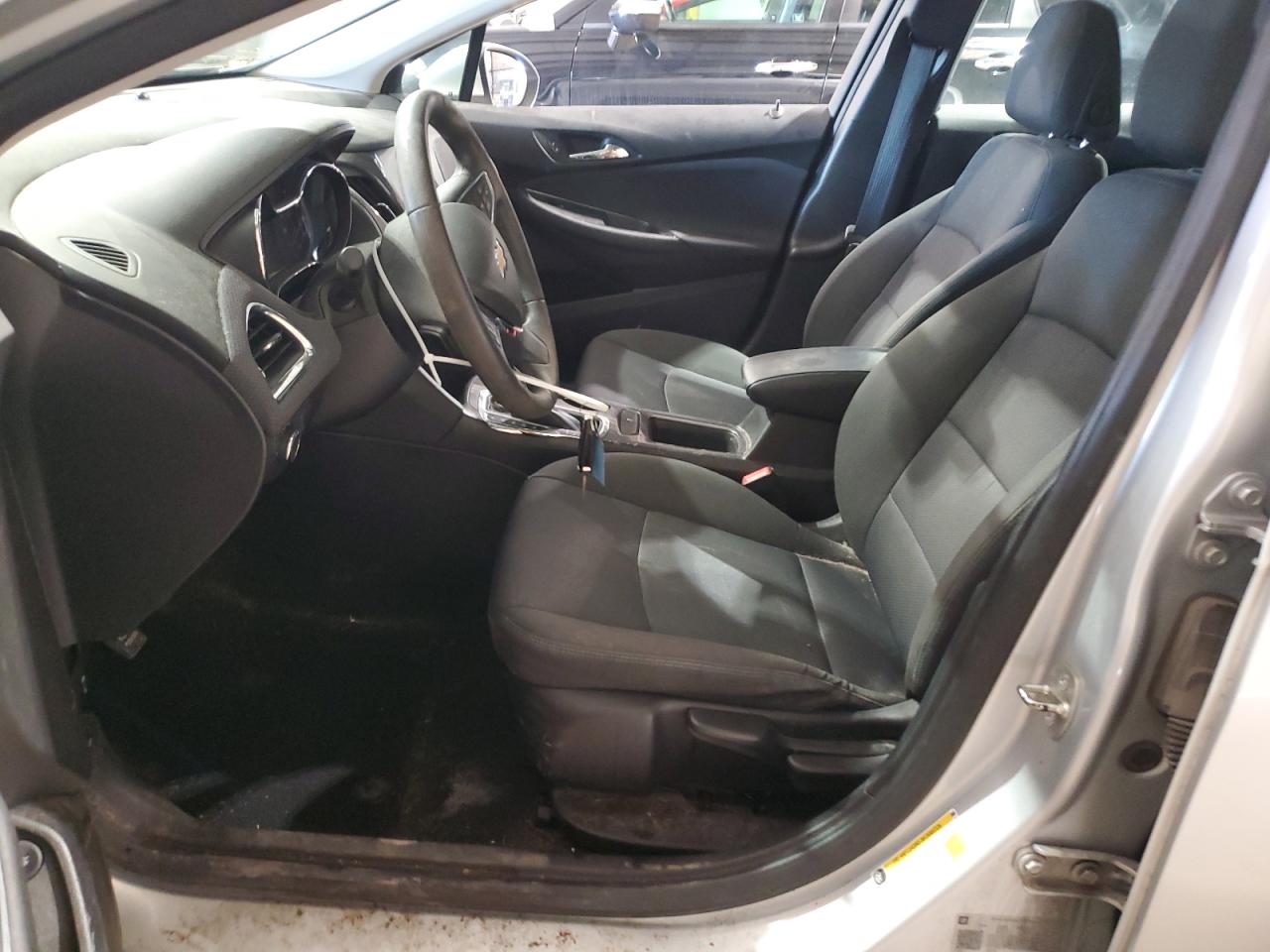 2018 Chevrolet Cruze - Image 7