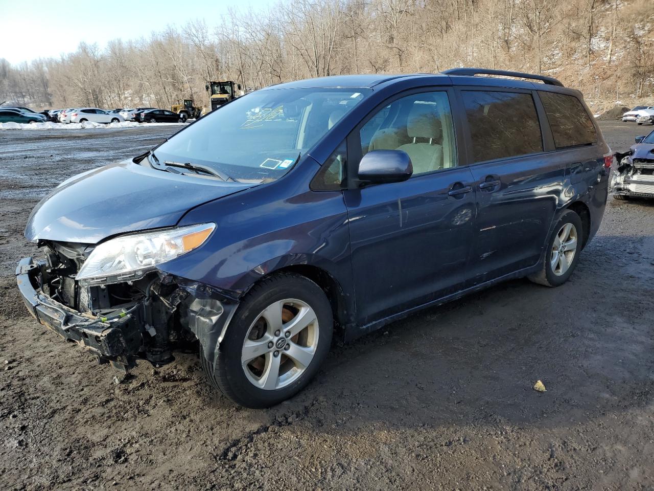 2018 Toyota Sienna - Image 1