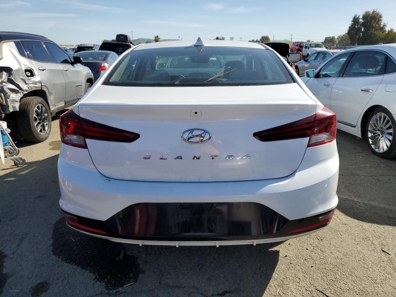 2020 Hyundai Elantra - Image 6