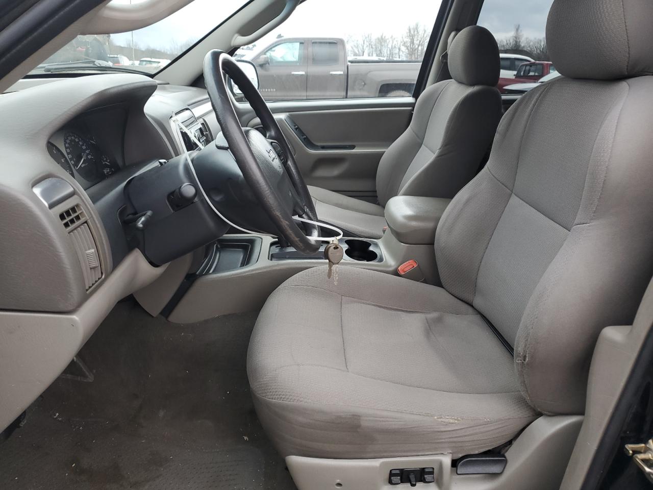 2002 Jeep Grand Cherokee - Image 7