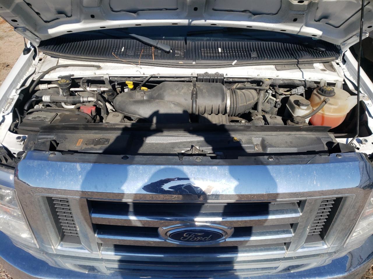 2017 Ford Econoline - Image 12