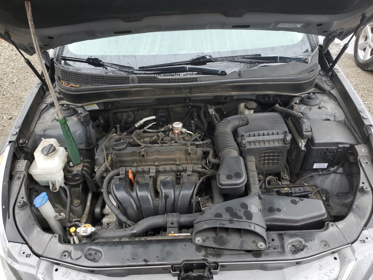 2013 Hyundai Sonata - Image 11