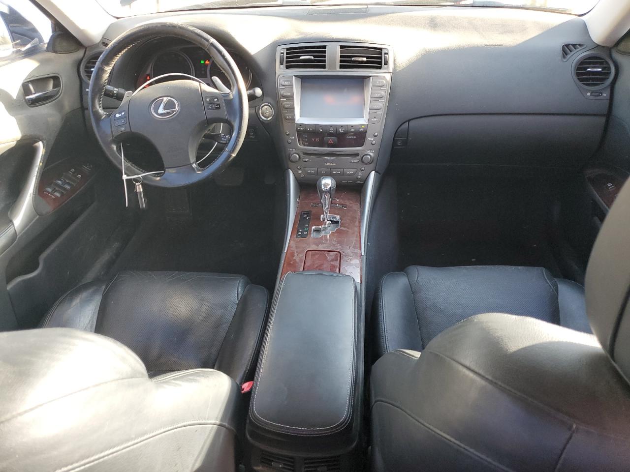 2007 Lexus IS - Image 8