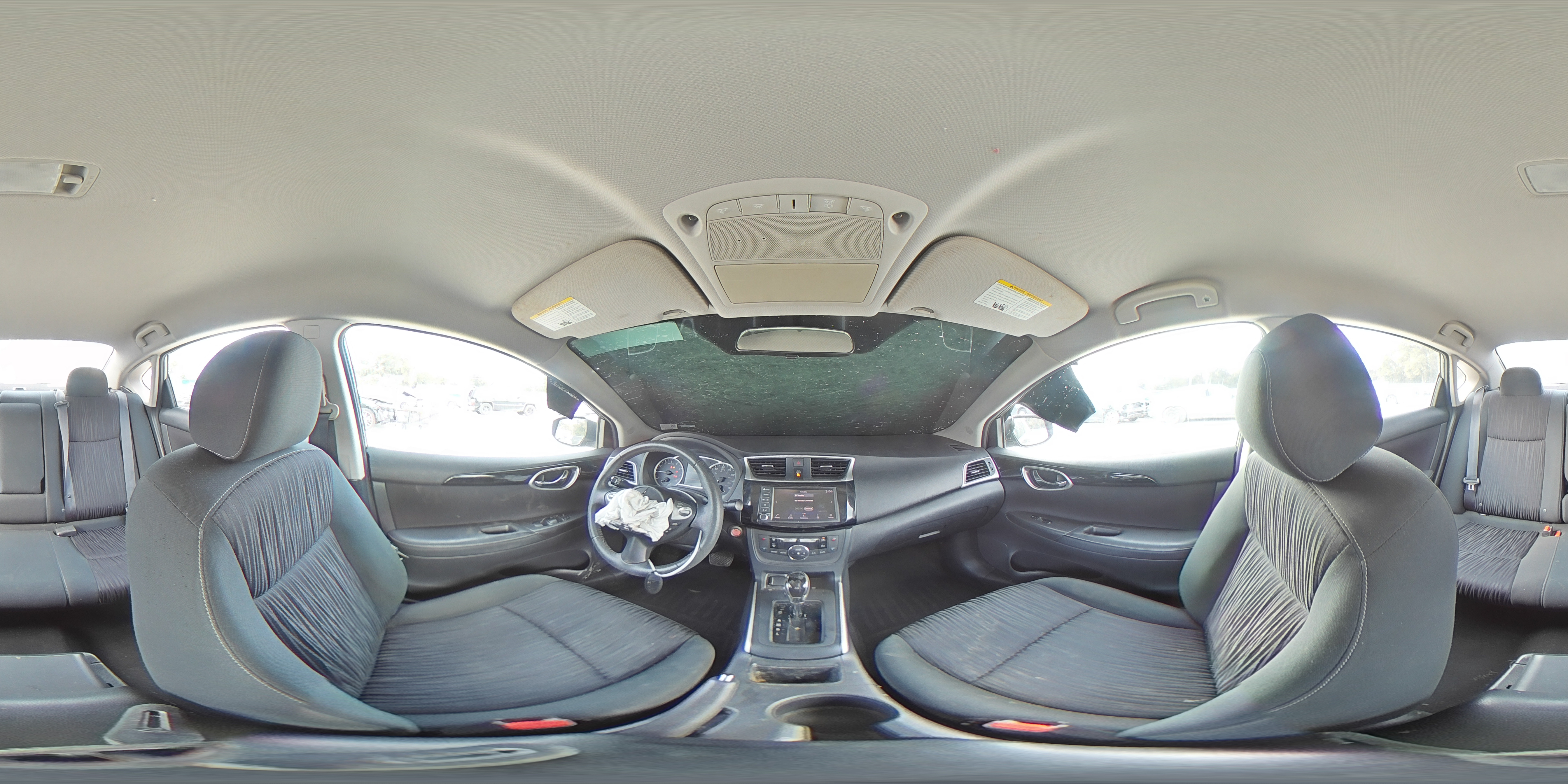2019 Nissan Sentra - Image 13