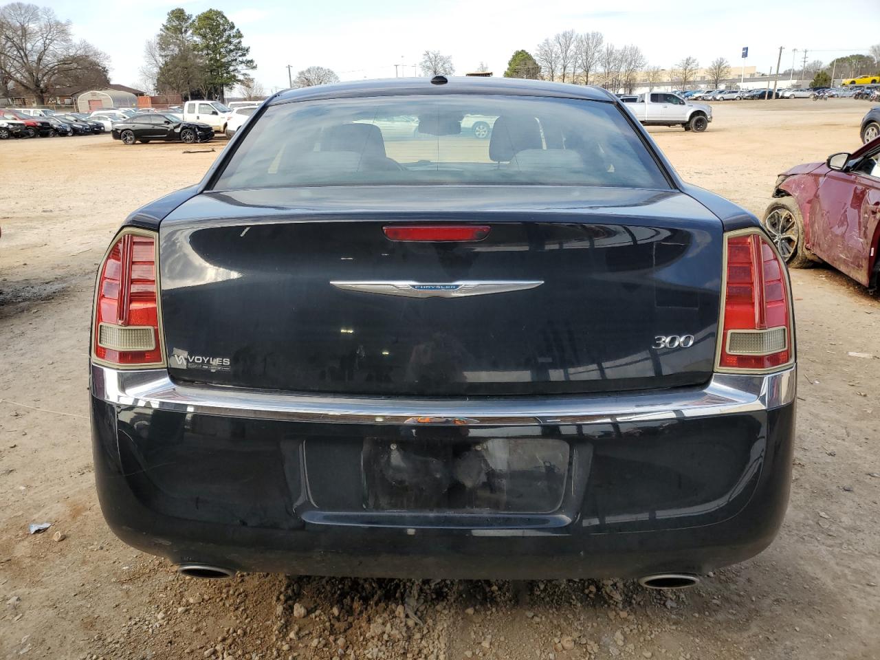 2012 Chrysler 300 - Image 6