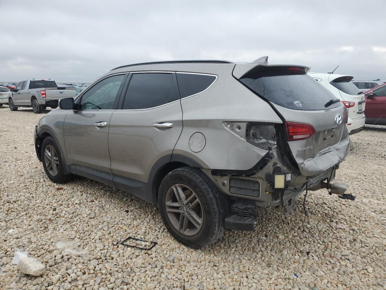 2017 Hyundai Santa Fe - Image 2