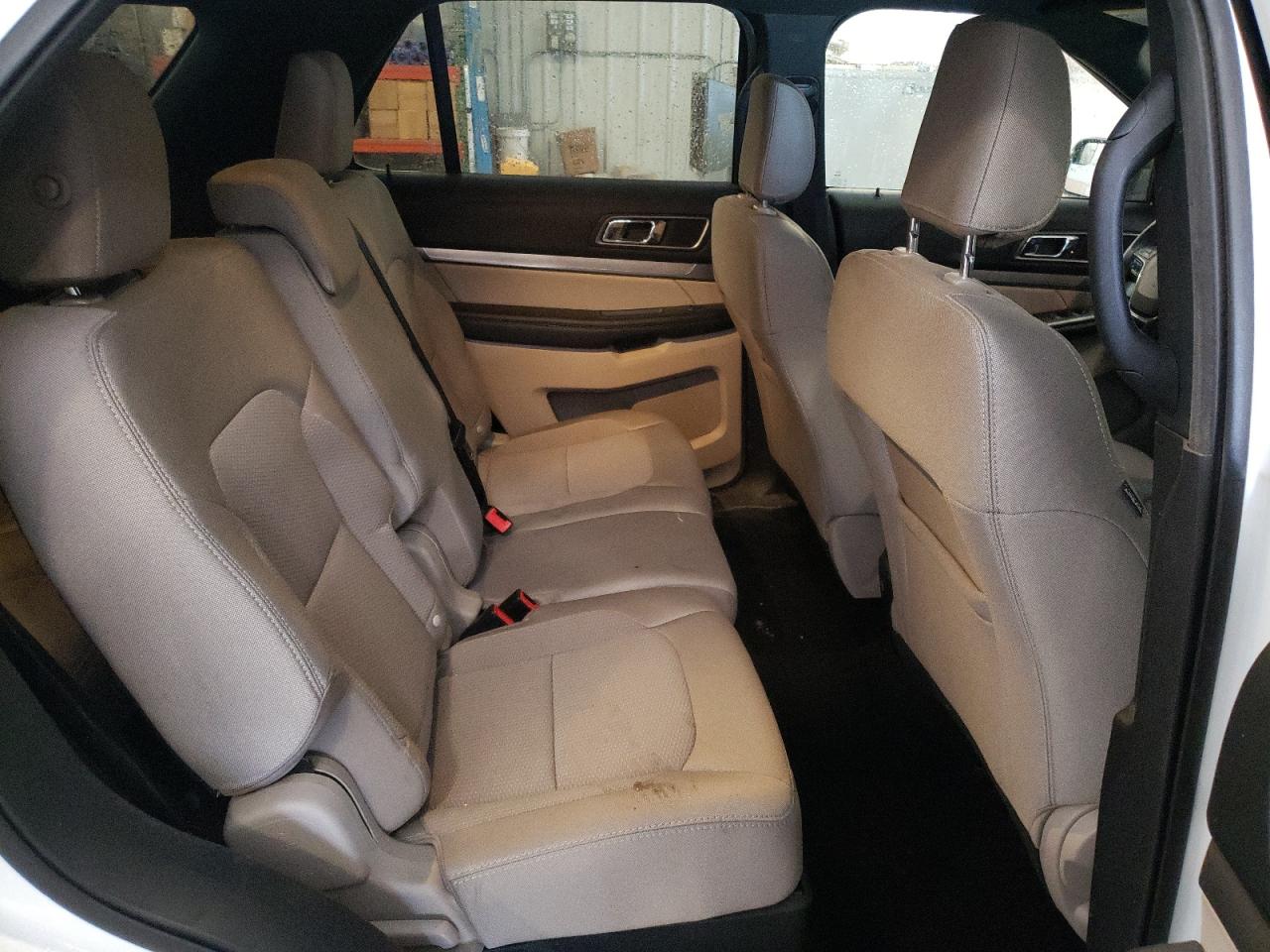 2019 Ford Explorer - Image 11