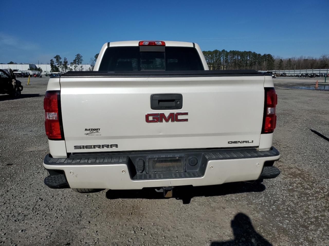2015 GMC Sierra - Image 6