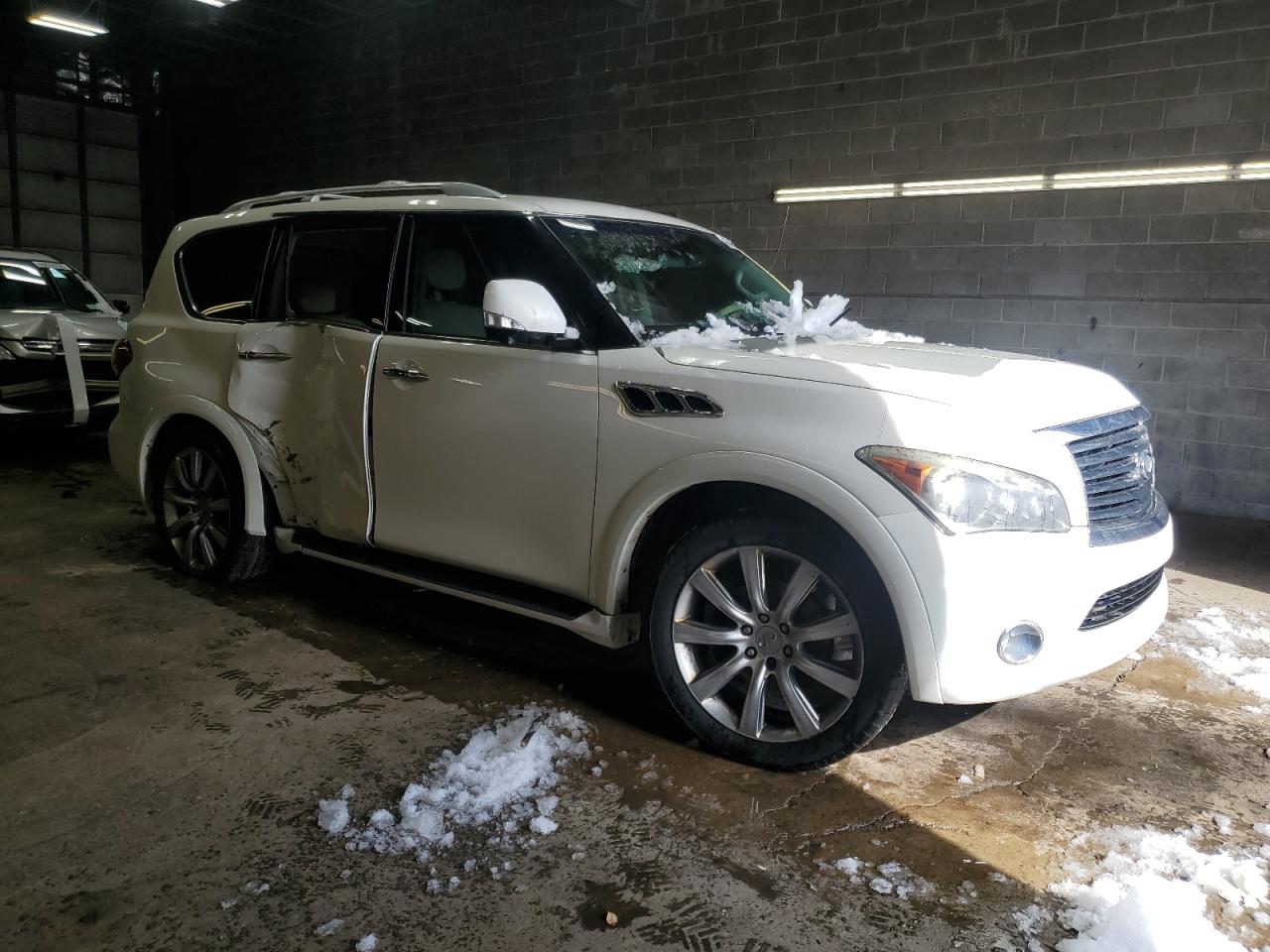 2012 Infiniti QX56 - Image 4