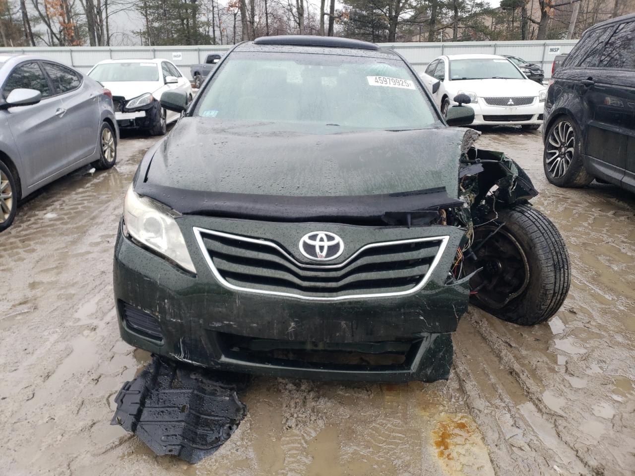 2011 Toyota Camry - Image 5