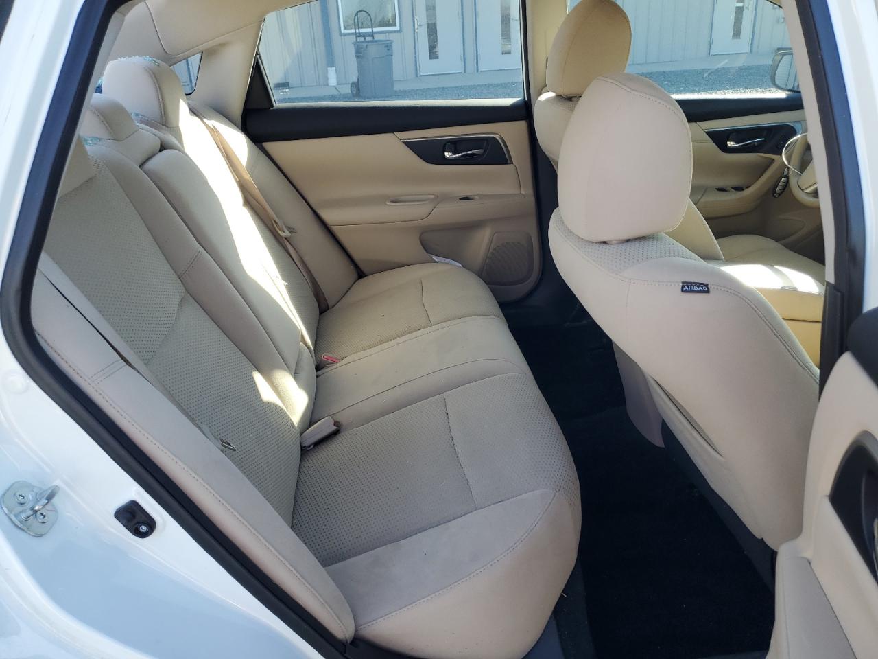 2015 Nissan Altima - Image 10