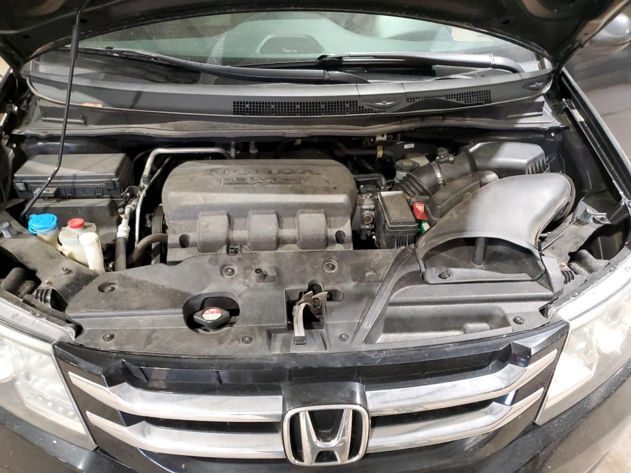 2014 Honda Odyssey - Image 12