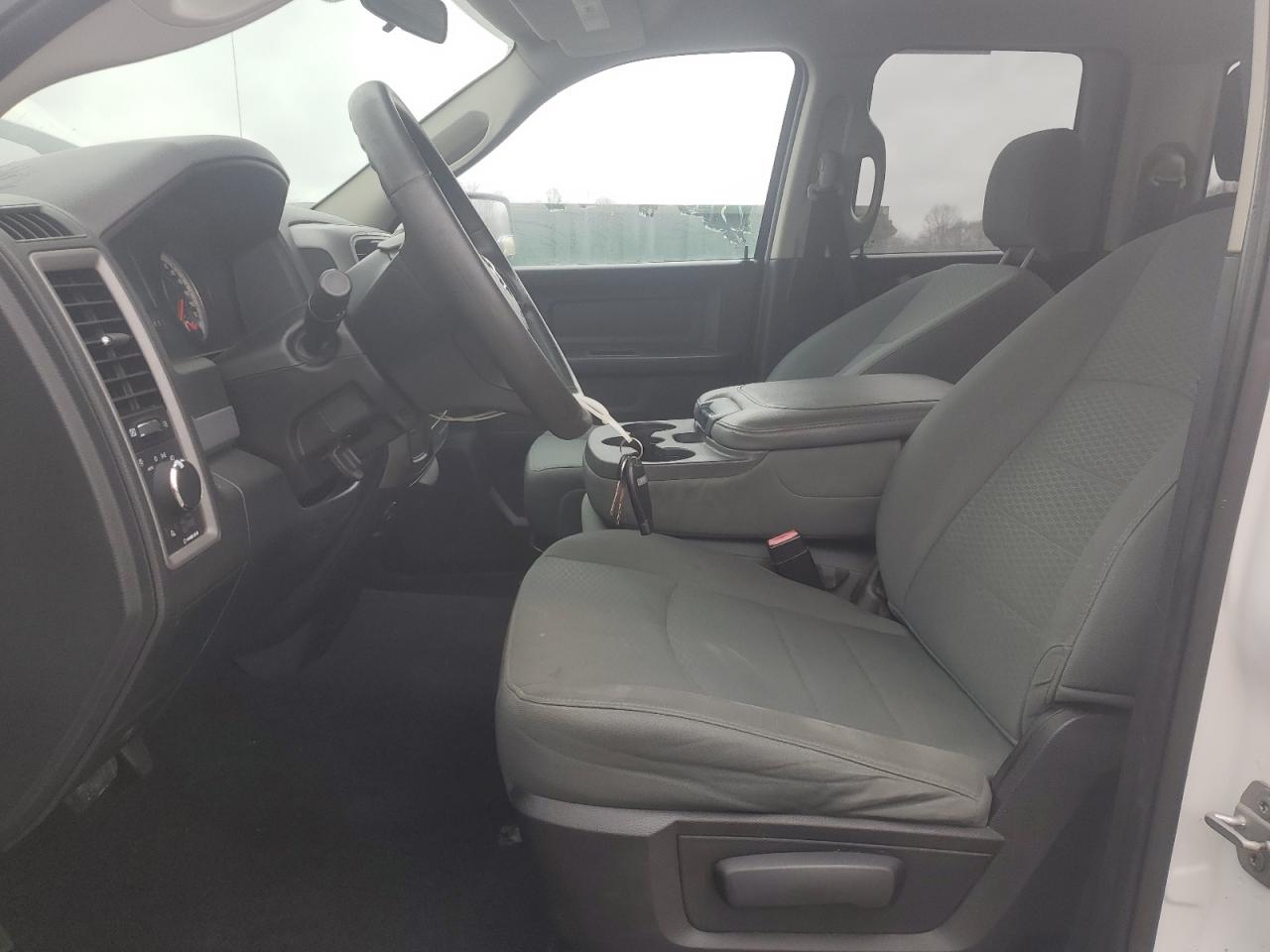 2015 RAM 1500 - Image 7