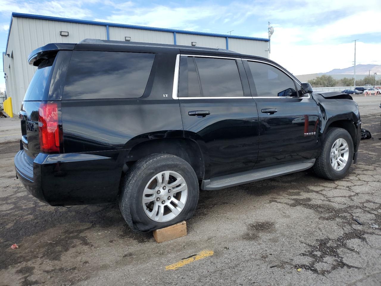 2015 Chevrolet Tahoe - Image 3