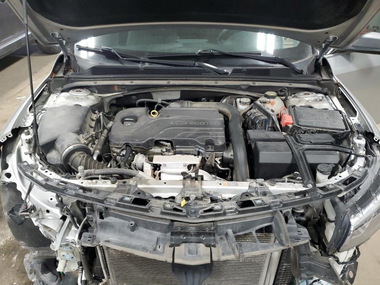 2017 Chevrolet Malibu - Image 11