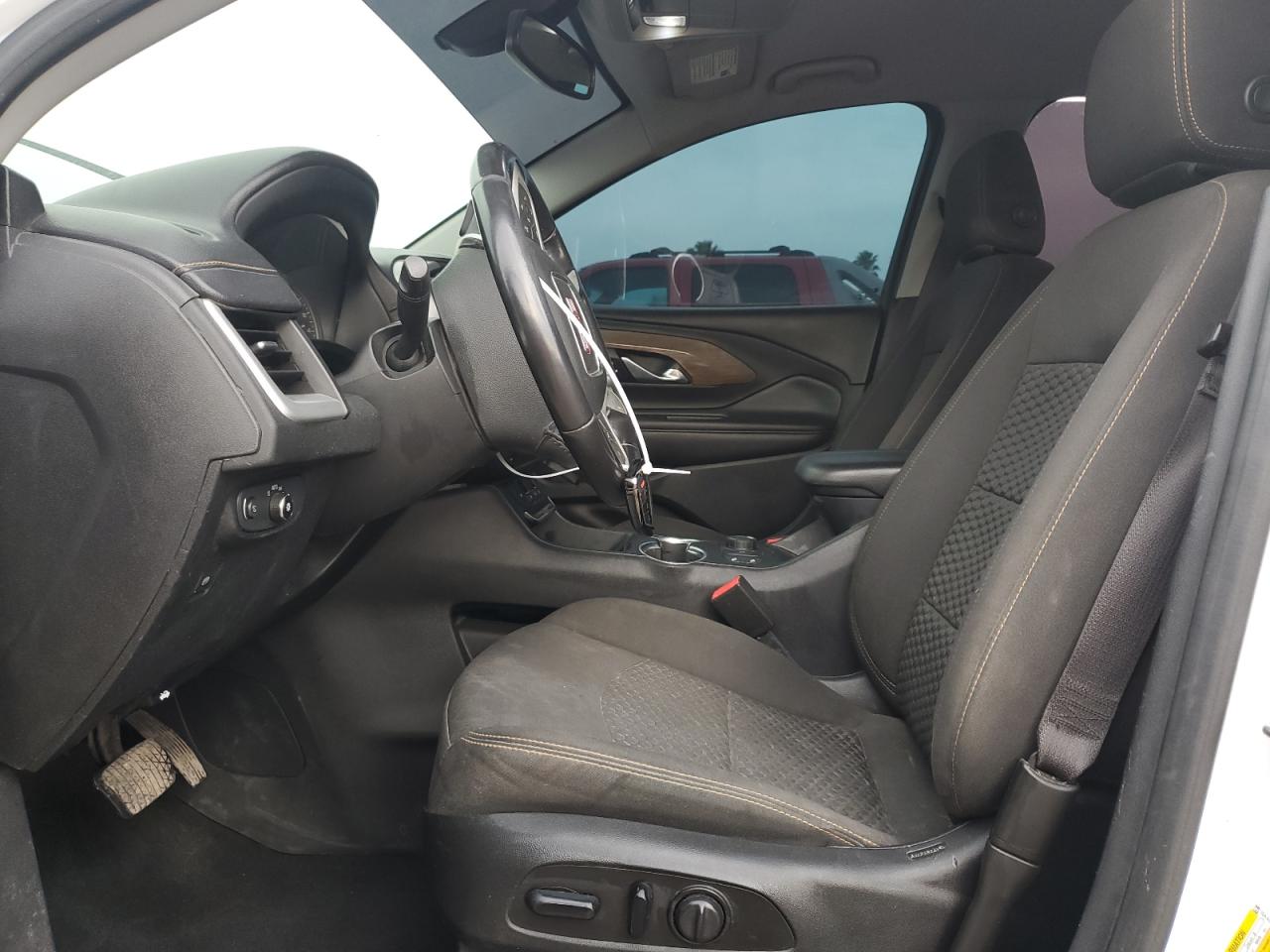 2019 GMC Terrain - Image 7