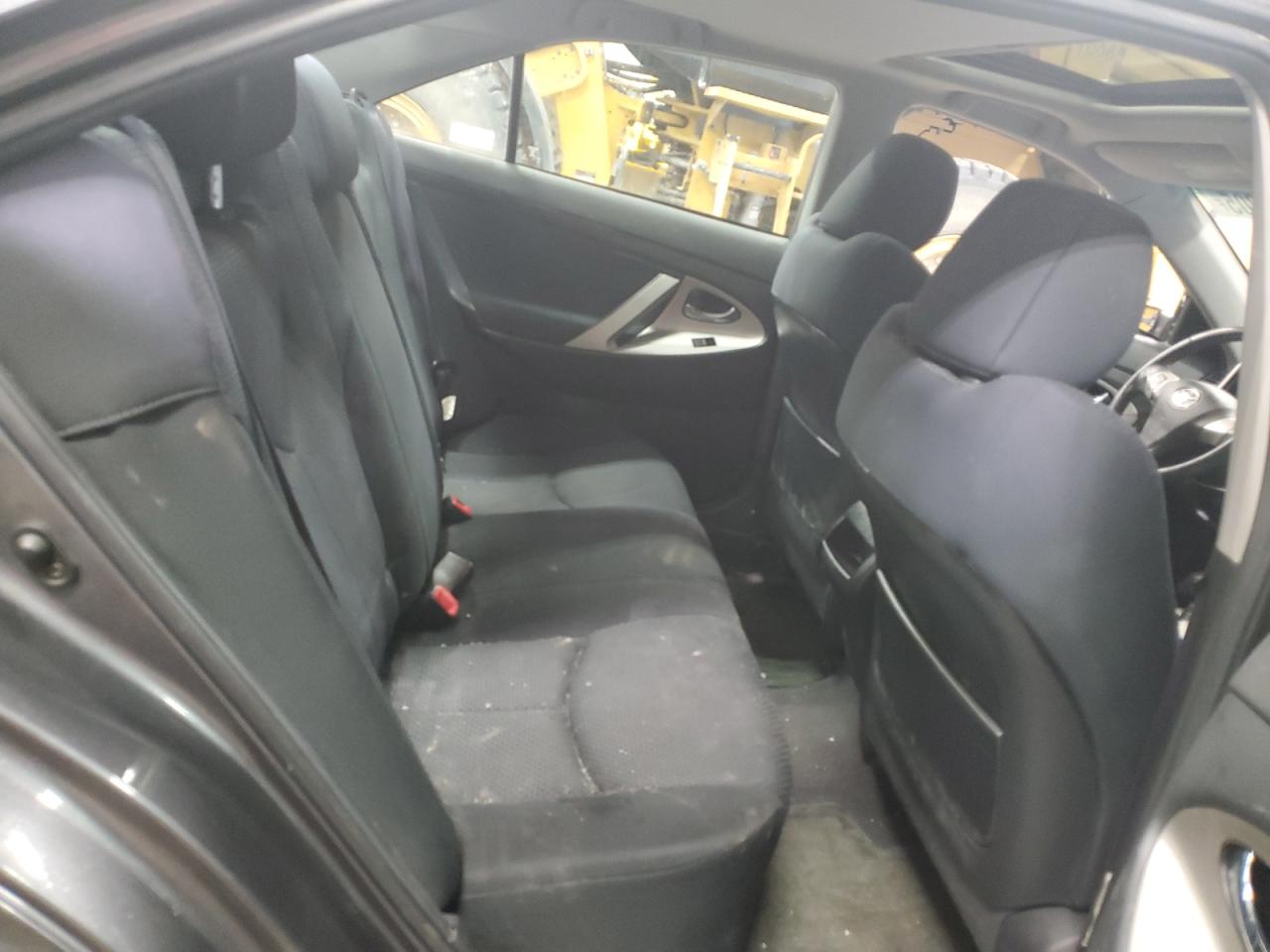 2009 Toyota Camry - Image 10