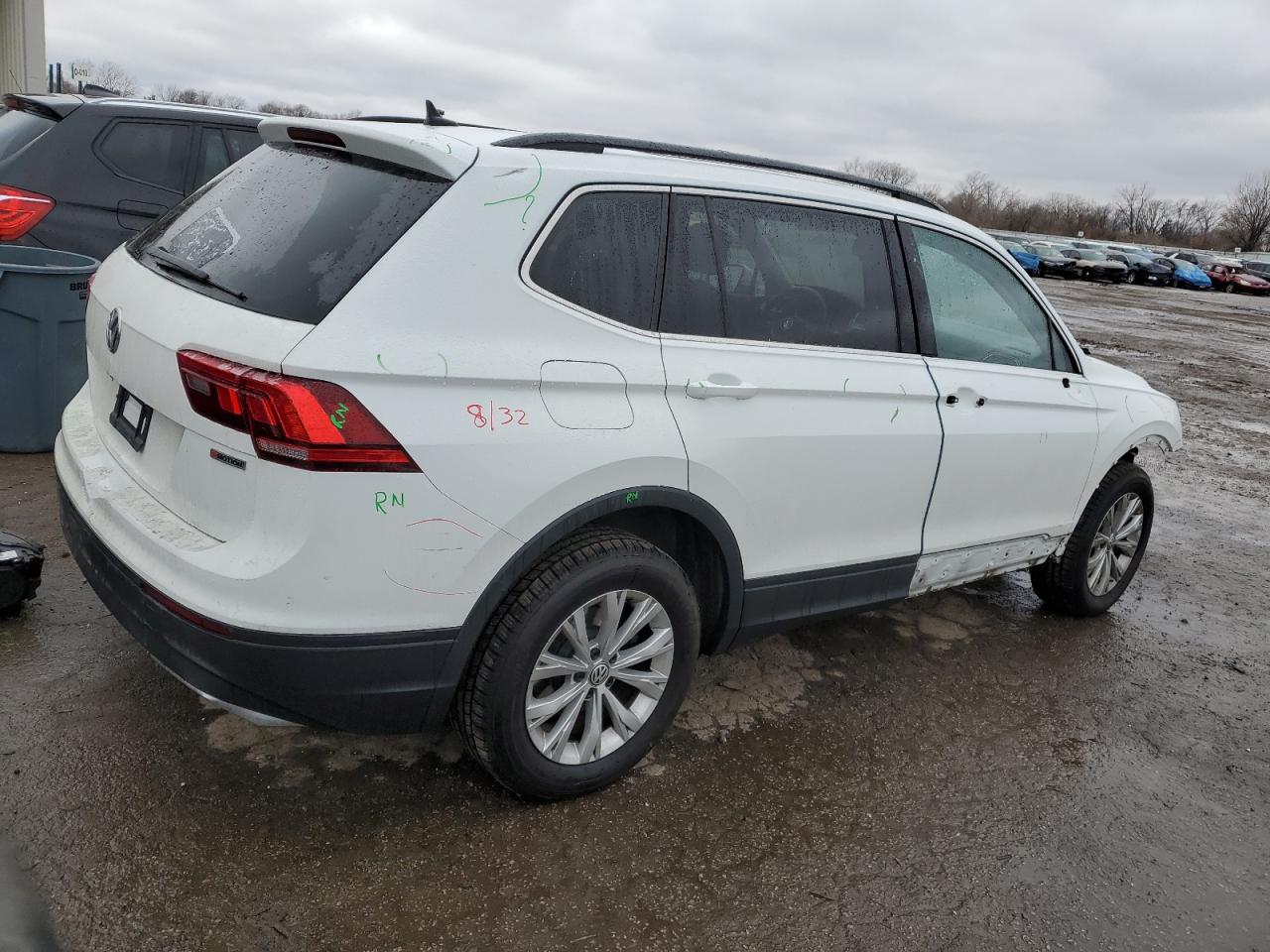 2019 Volkswagen Tiguan - Image 3
