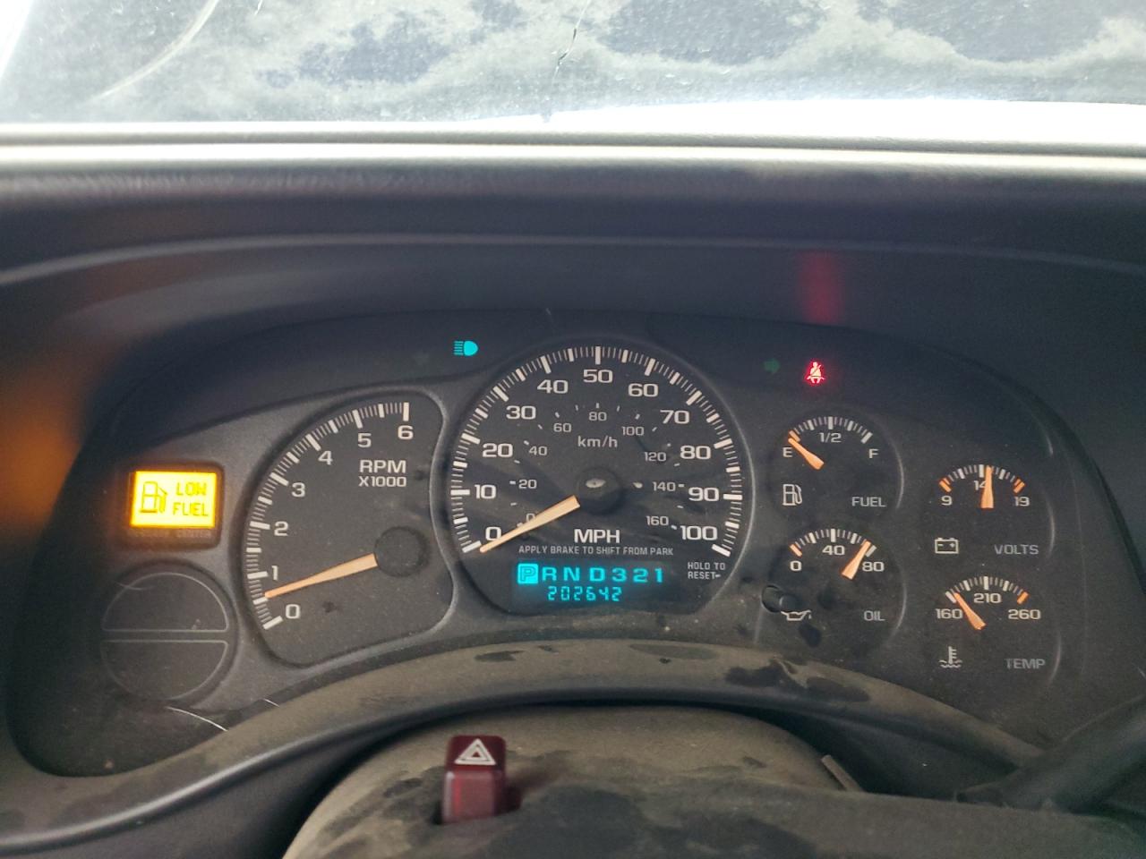 2001 Chevrolet Silverado - Image 9