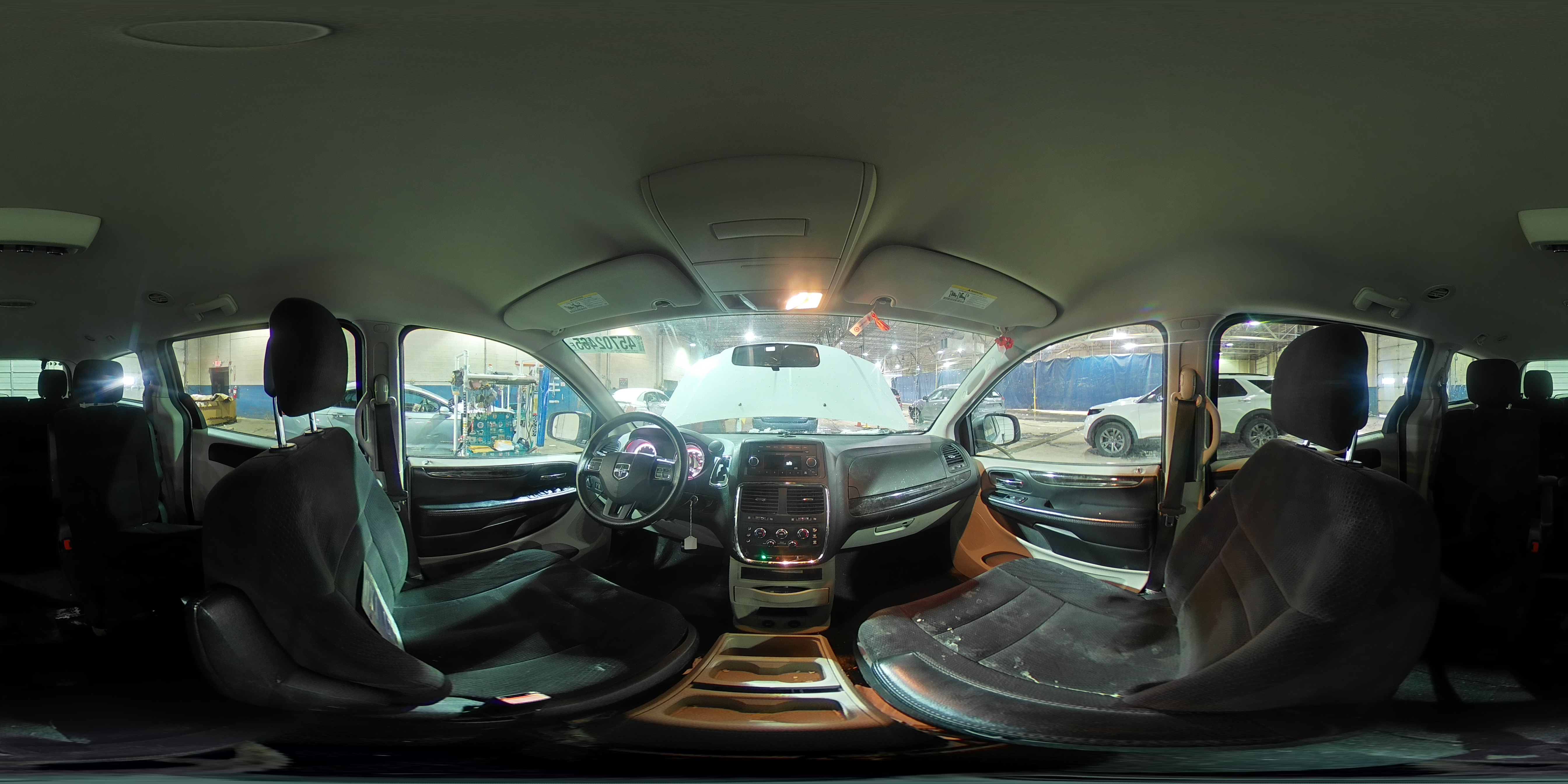 2014 Dodge Caravan - Image 15