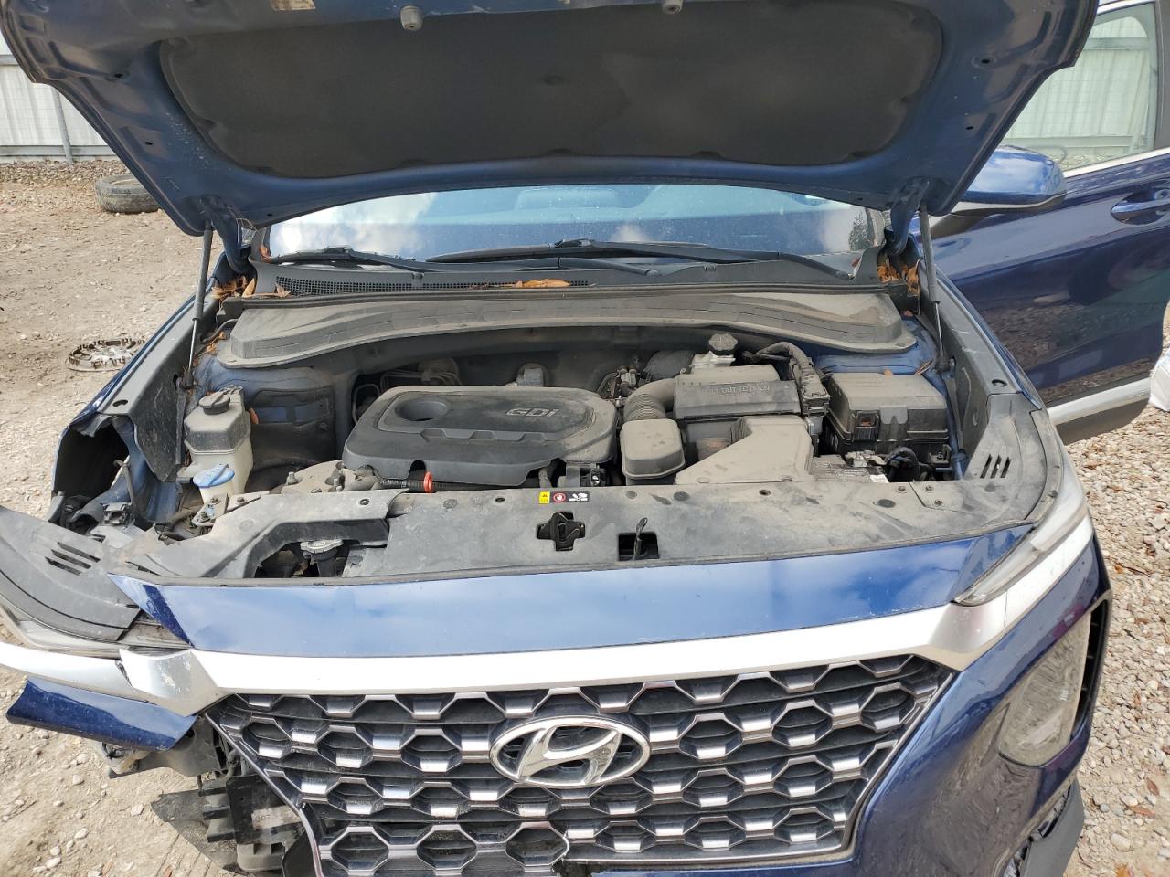 2019 Hyundai Santa Fe - Image 14
