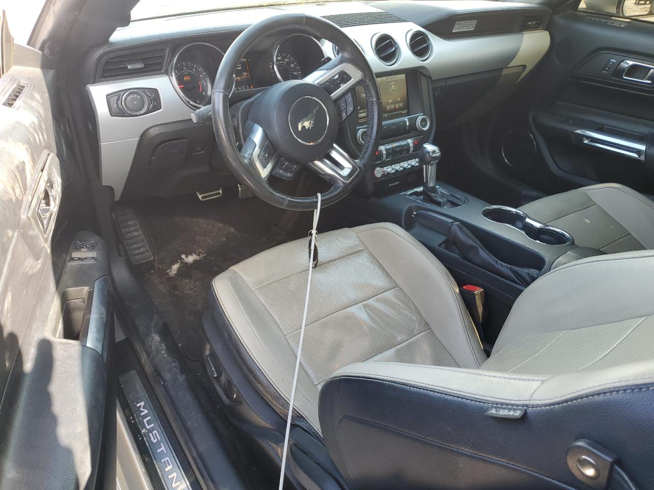 2015 Ford Mustang - Image 8