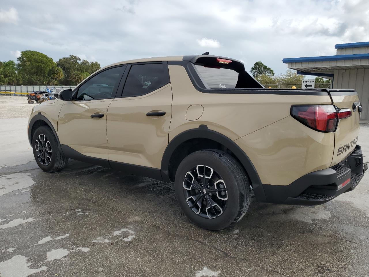 2024 Hyundai Santa Cruz - Image 2