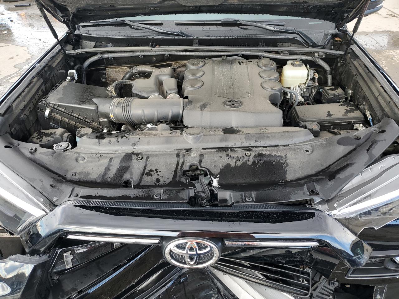 2022 Toyota 4Runner - Image 12