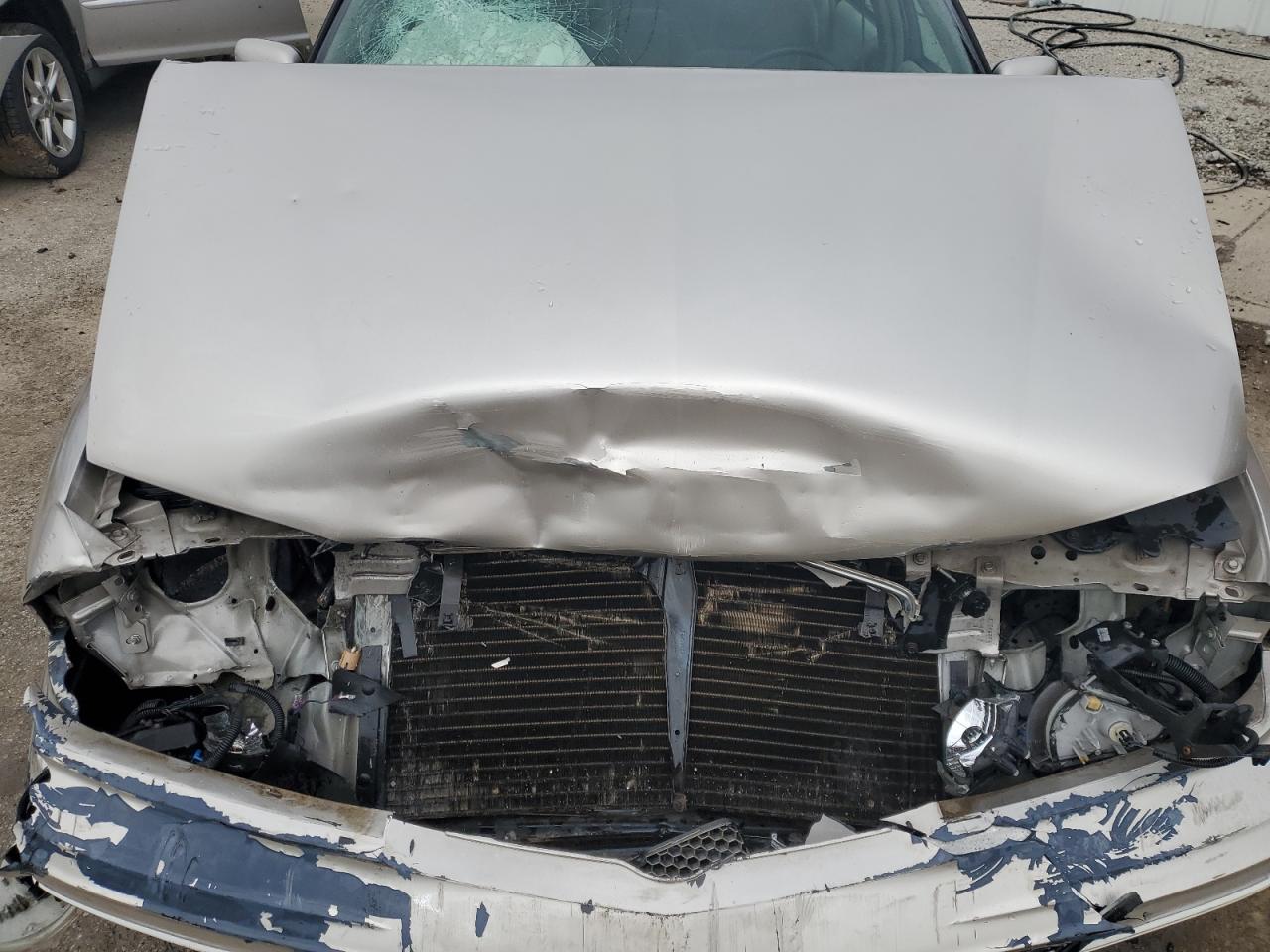 1997 Pontiac Bonneville - Image 11