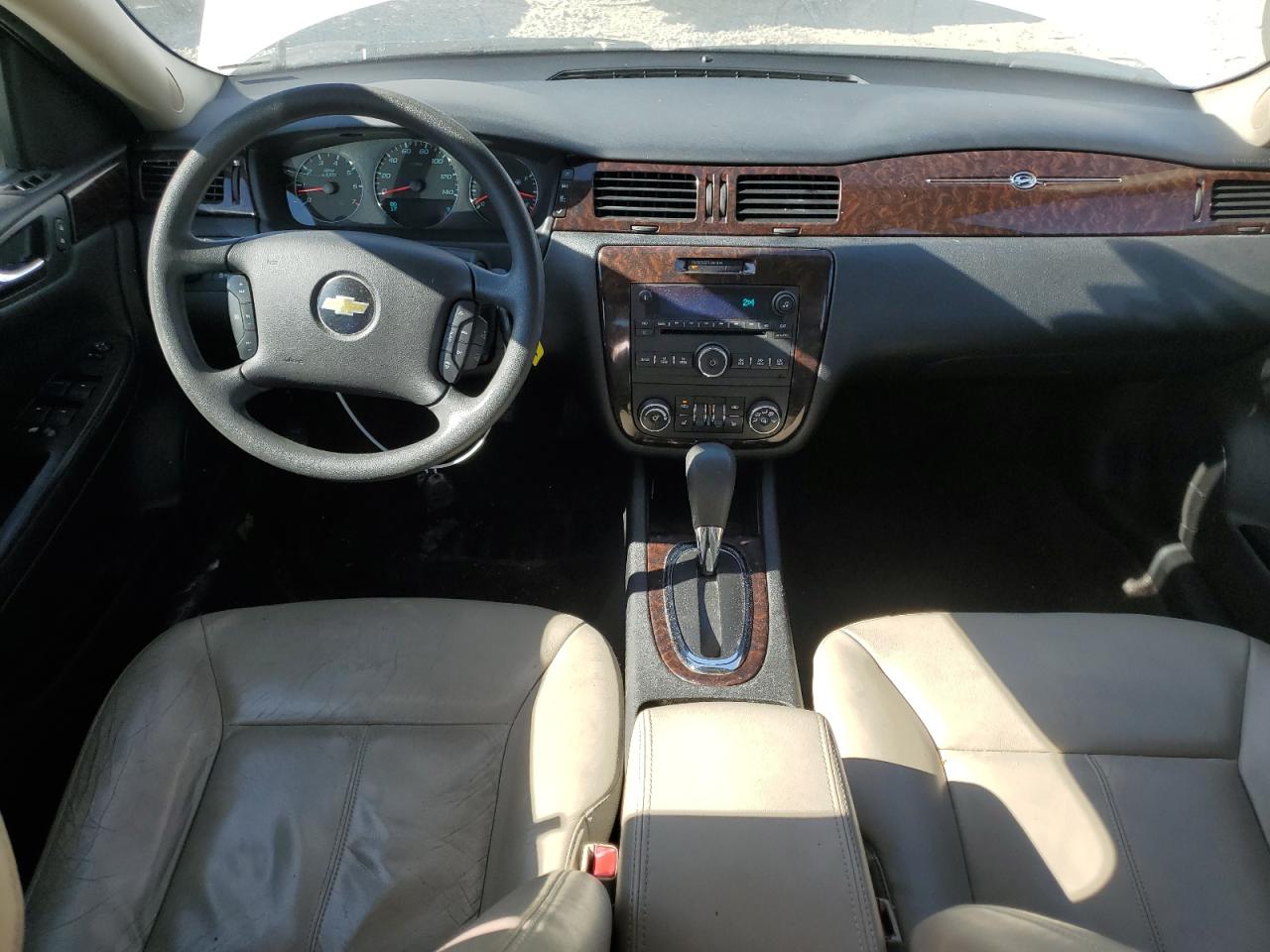 2016 Chevrolet Impala - Image 8