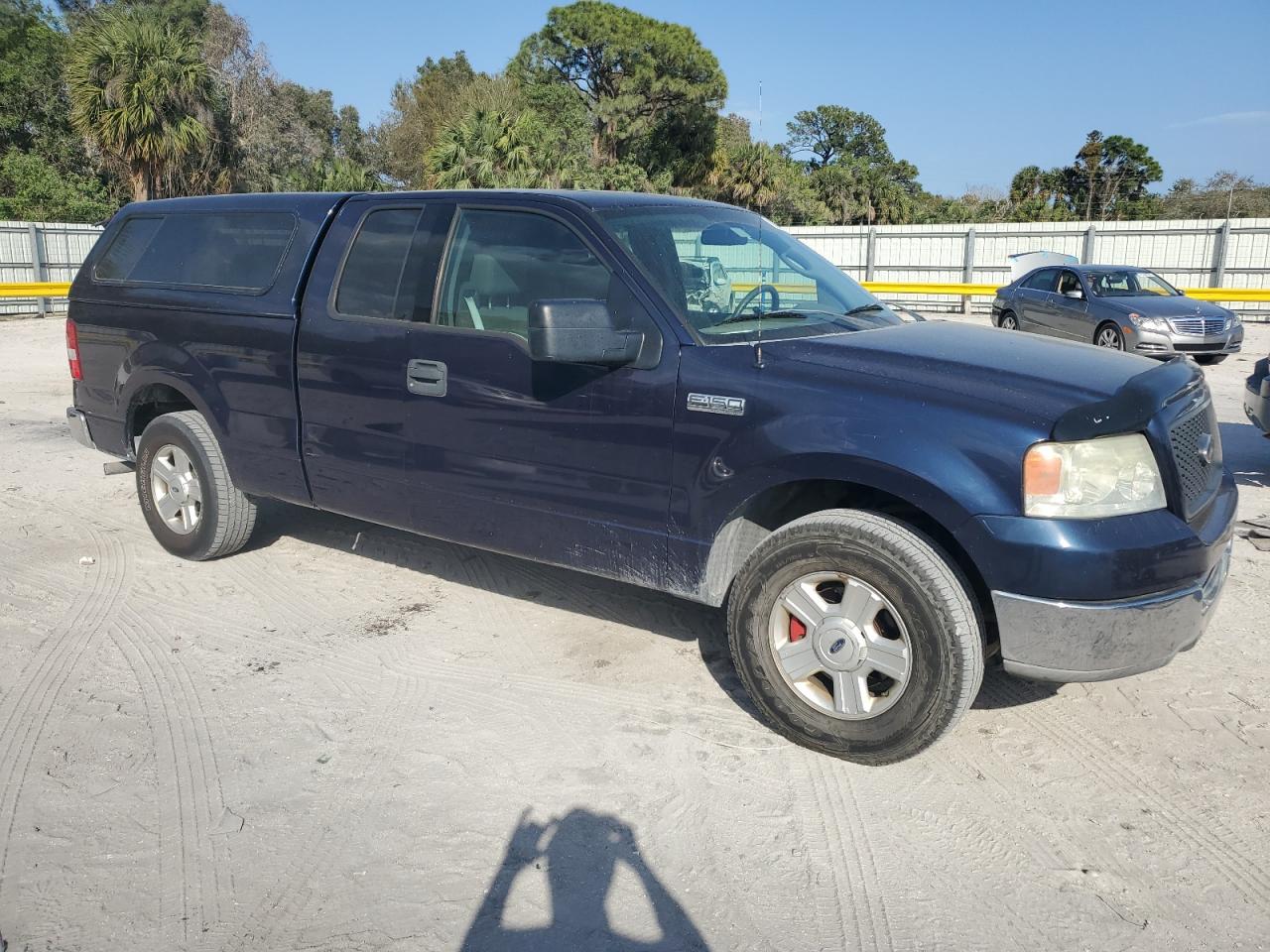 2004 Ford F-150 - Image 4