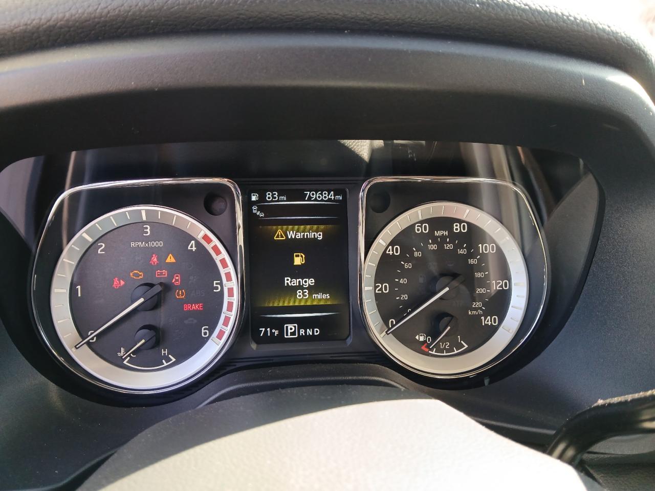 2017 Nissan Titan - Image 8