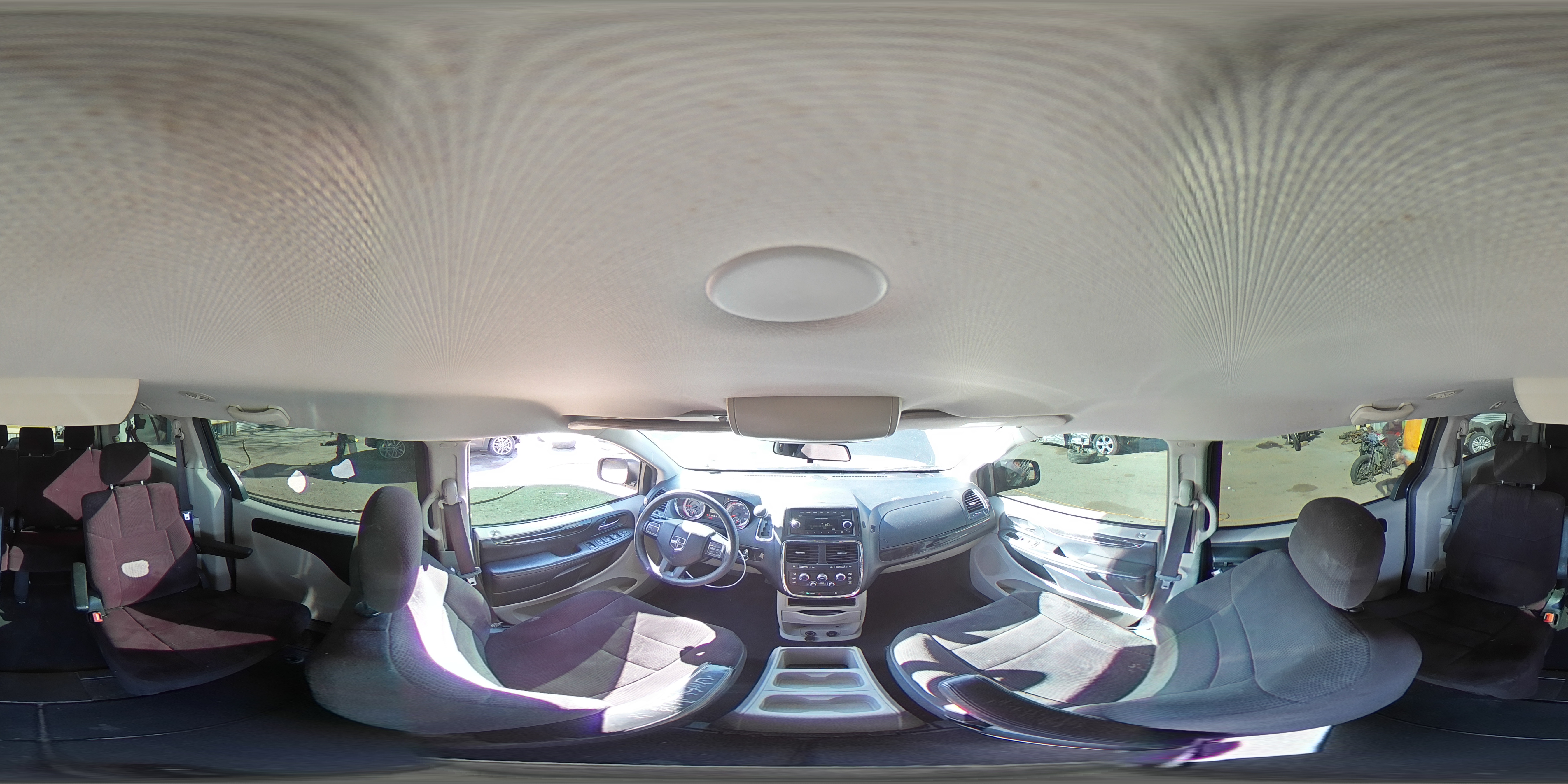 2012 Dodge Caravan - Image 14