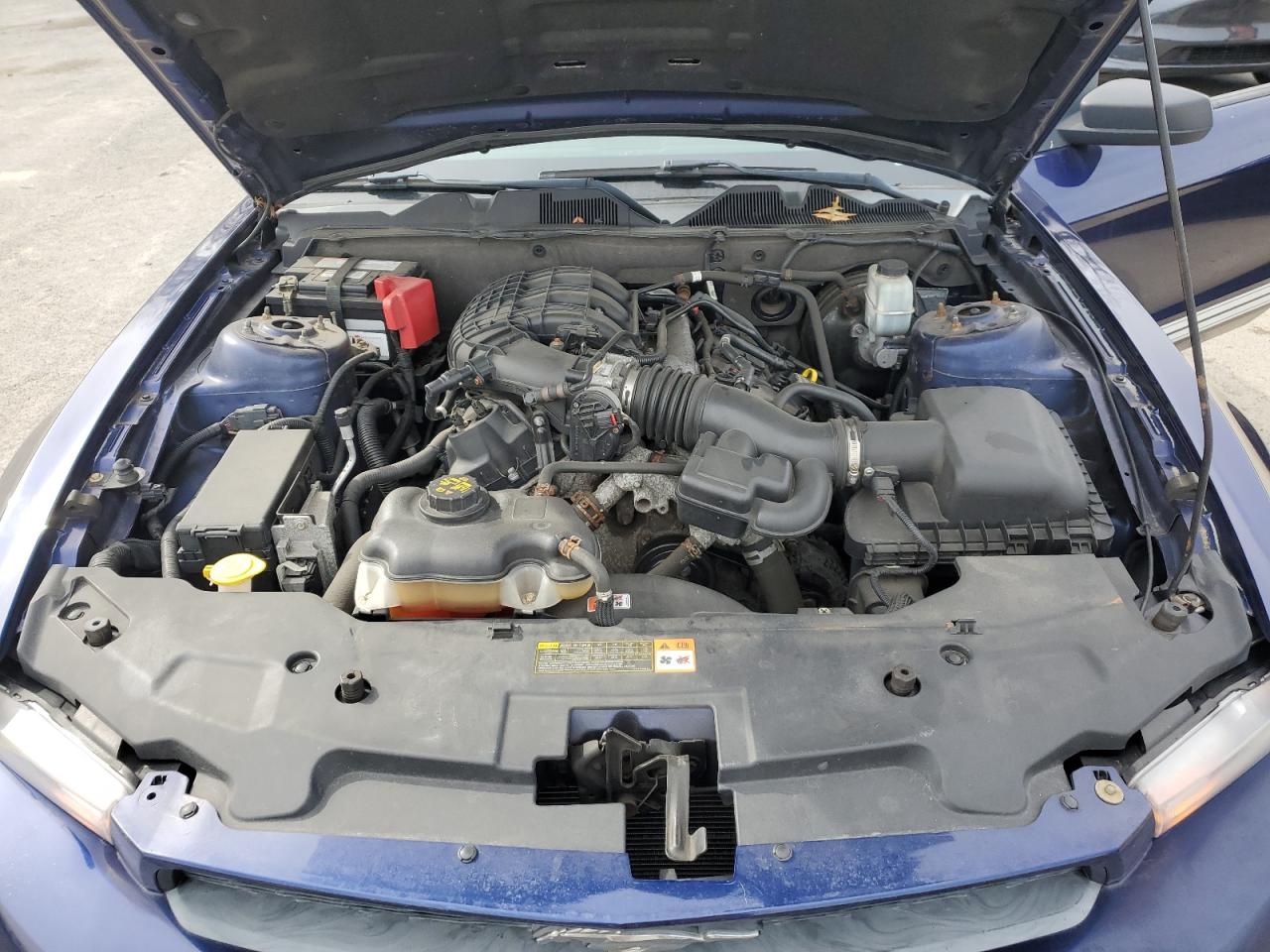 2011 Ford Mustang - Image 11