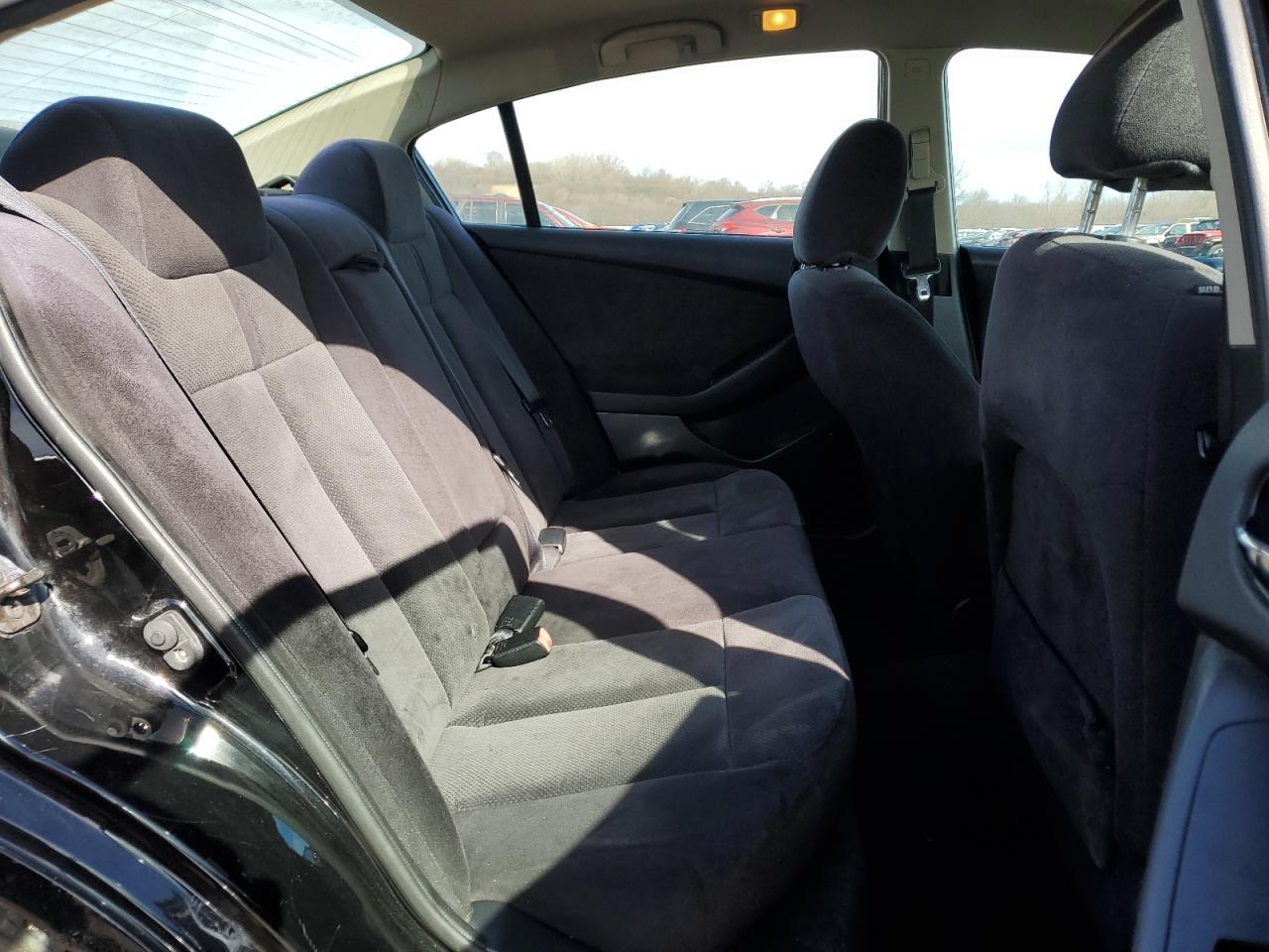 2009 Nissan Altima - Image 10