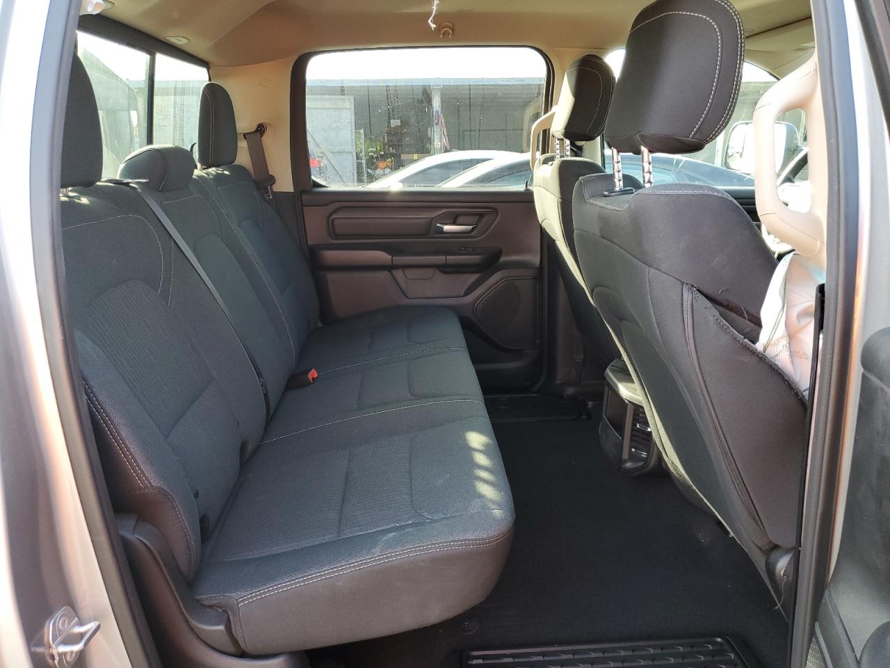 2019 RAM 1500 - Image 10