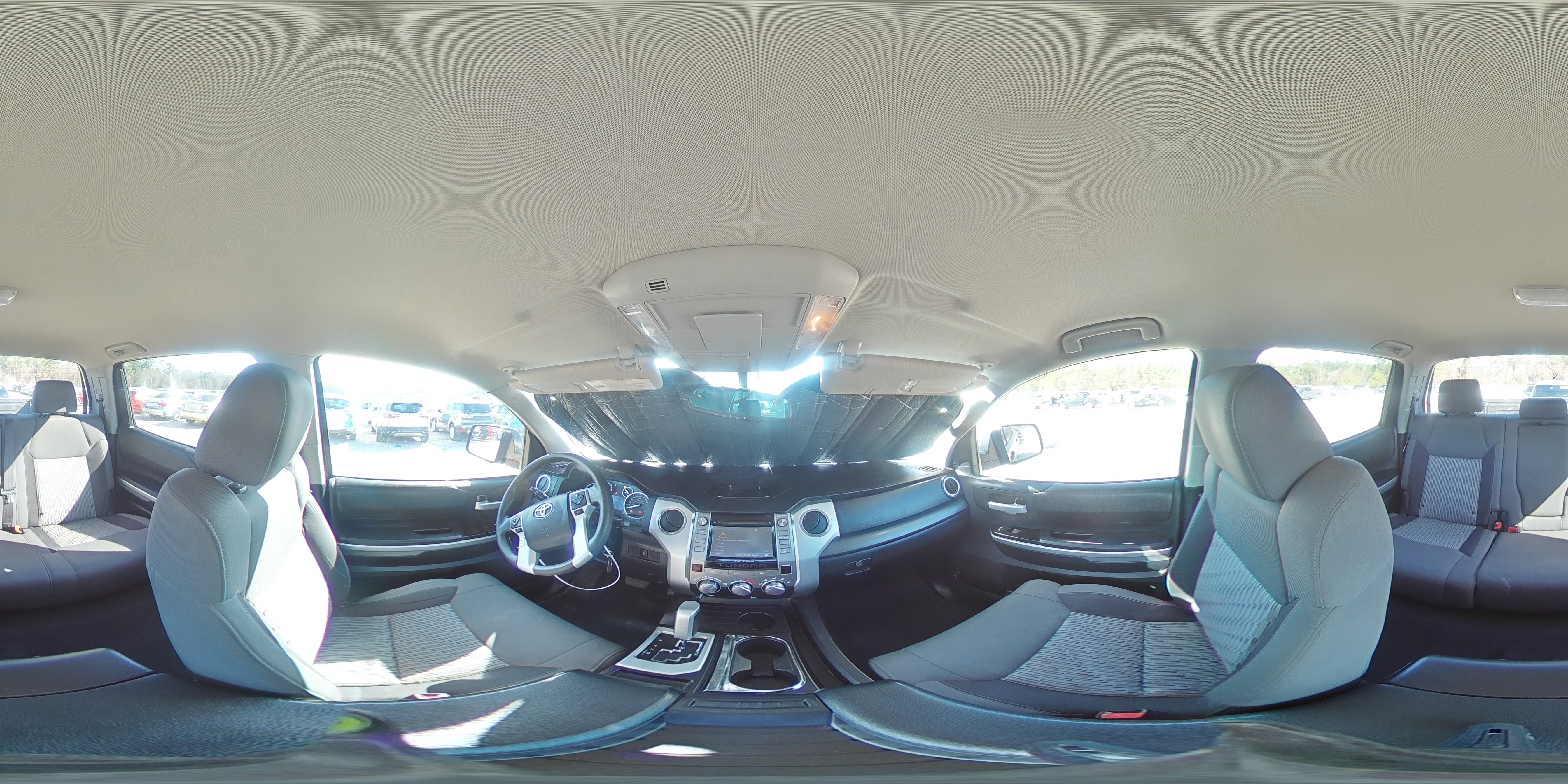 2015 Toyota Tundra - Image 15