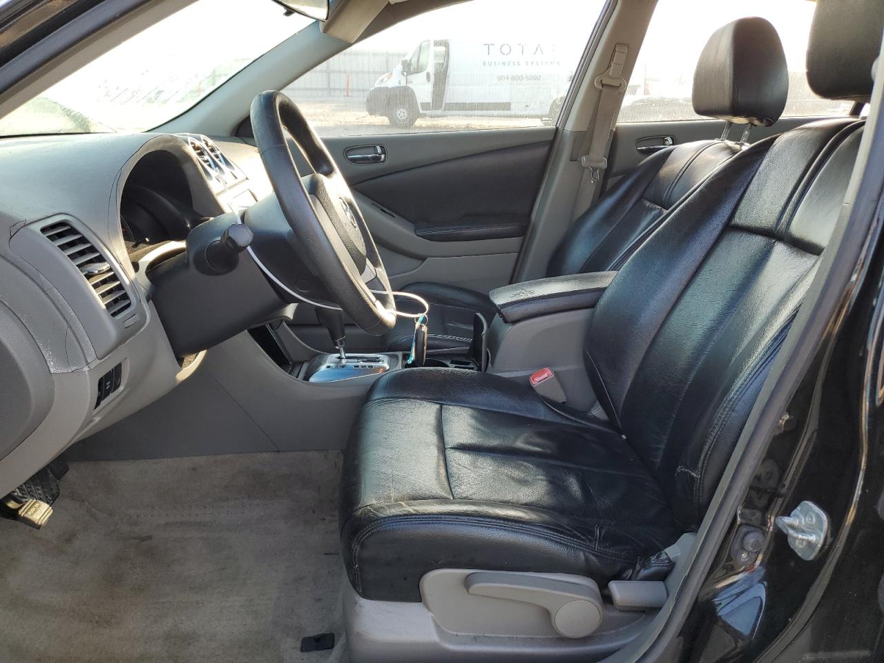 2010 Nissan Altima - Image 7