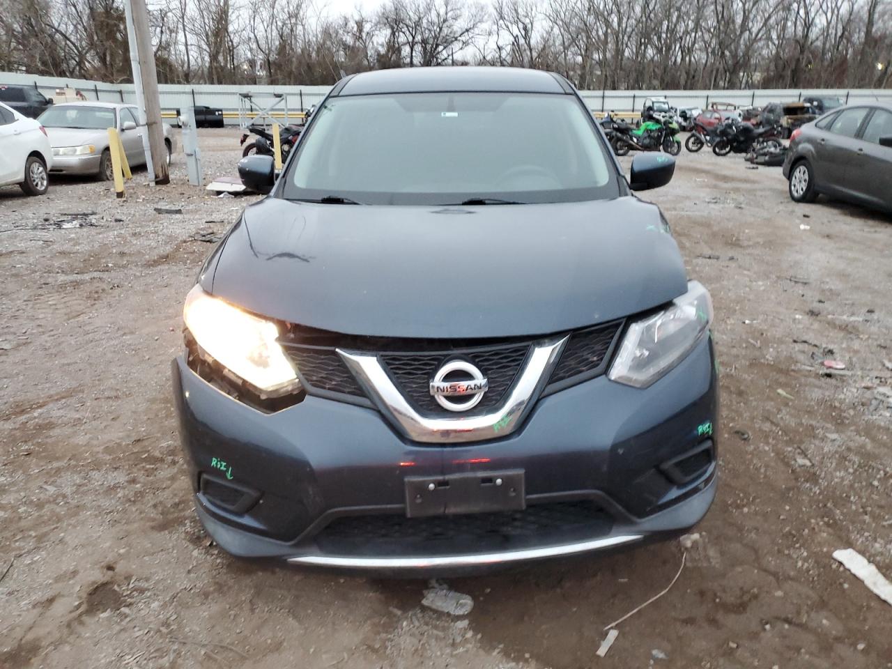 2016 Nissan Rogue - Image 5