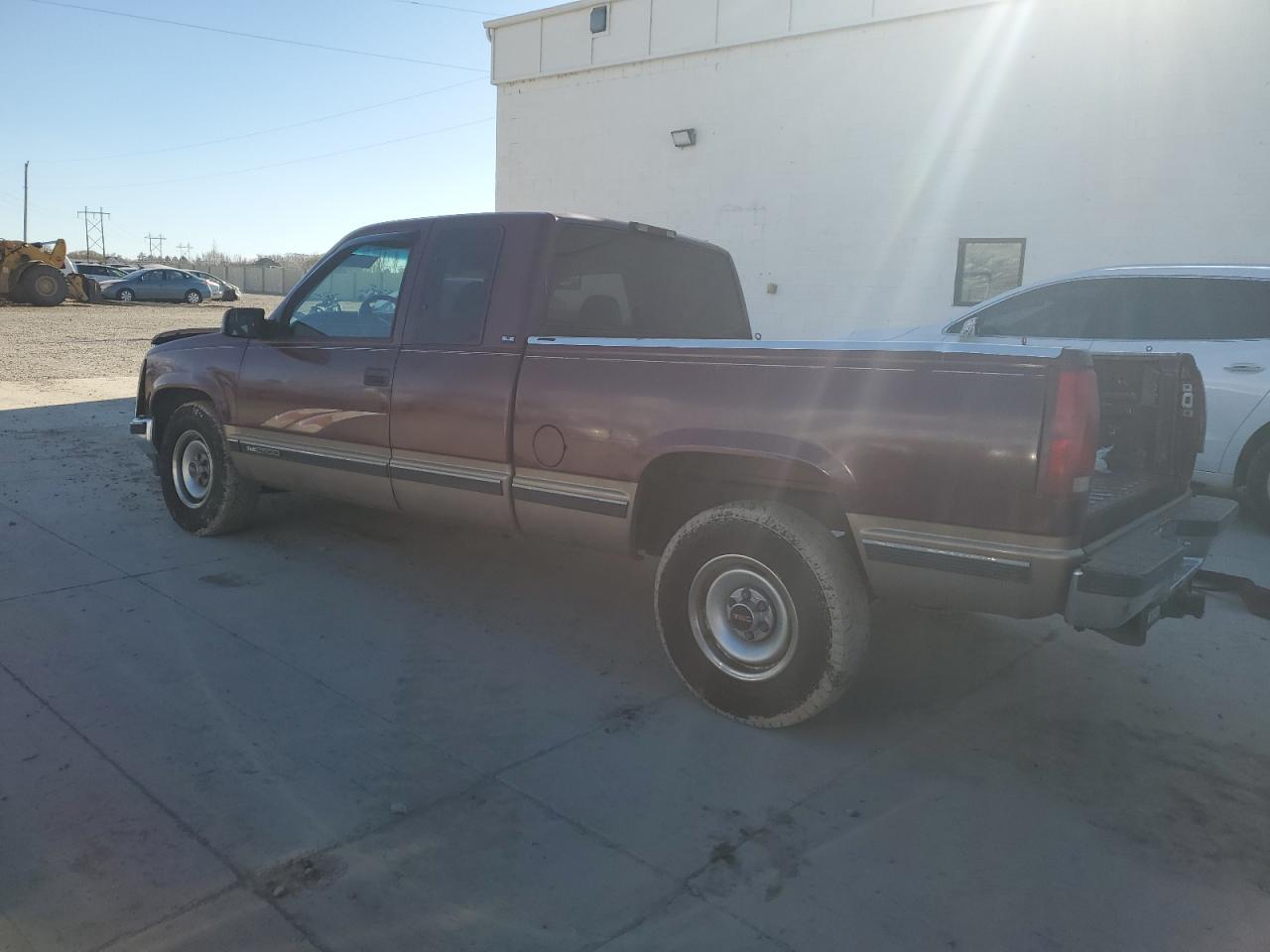 1995 GMC Sierra - Image 2