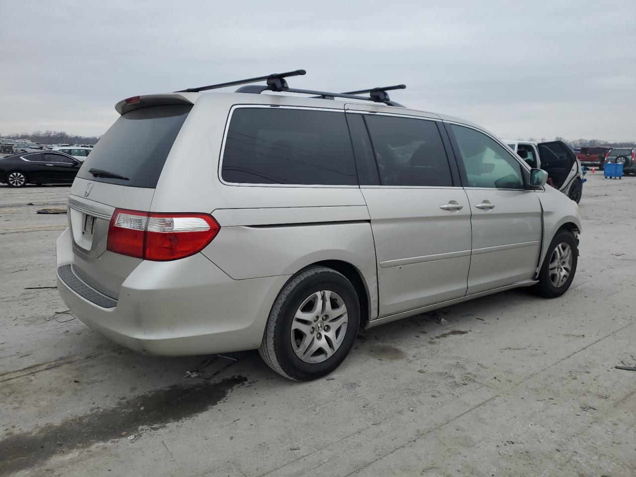 2006 Honda Odyssey - Image 3