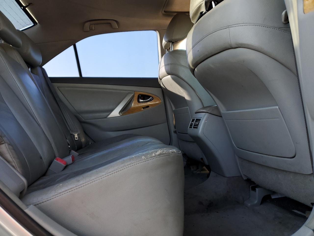 2007 Toyota Camry - Image 10