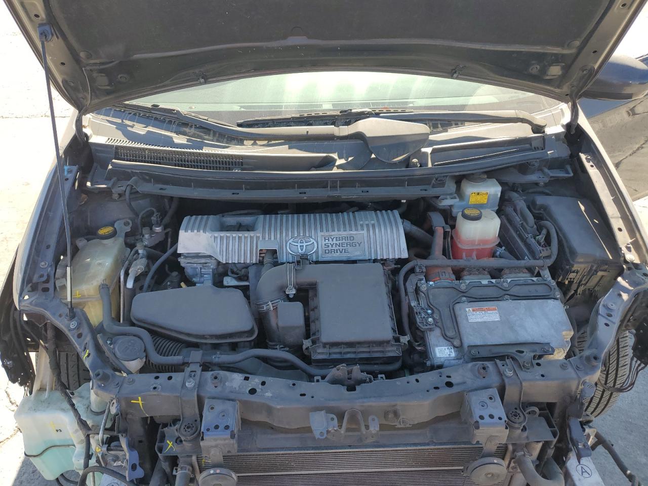 2011 Toyota Prius - Image 12