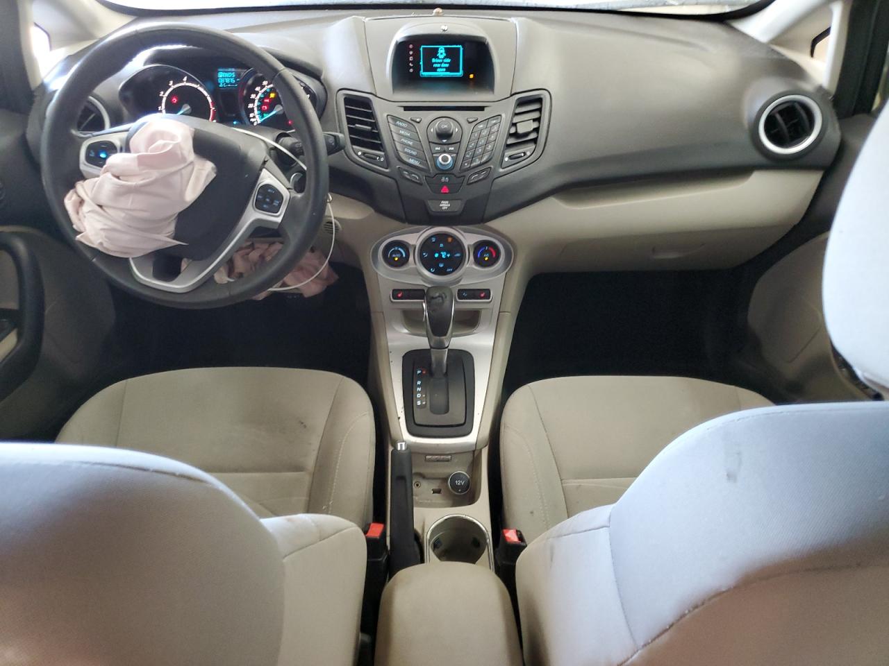 2015 Ford Fiesta - Image 8