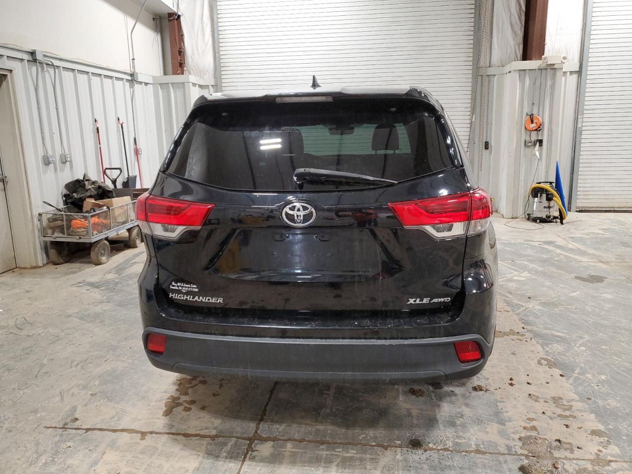 2018 Toyota Highlander - Image 6