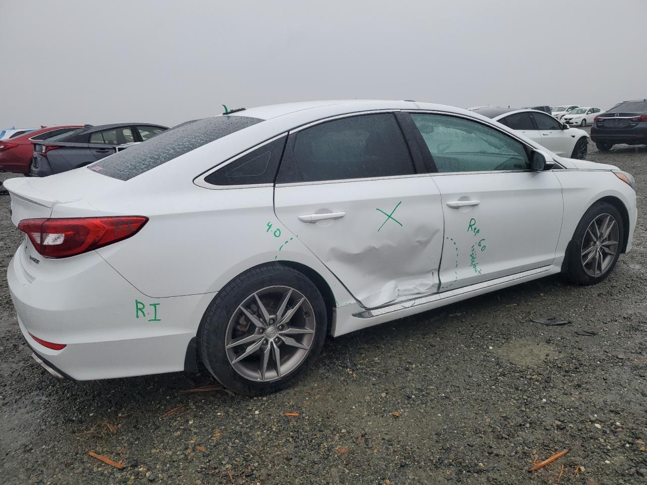 2017 Hyundai Sonata - Image 3