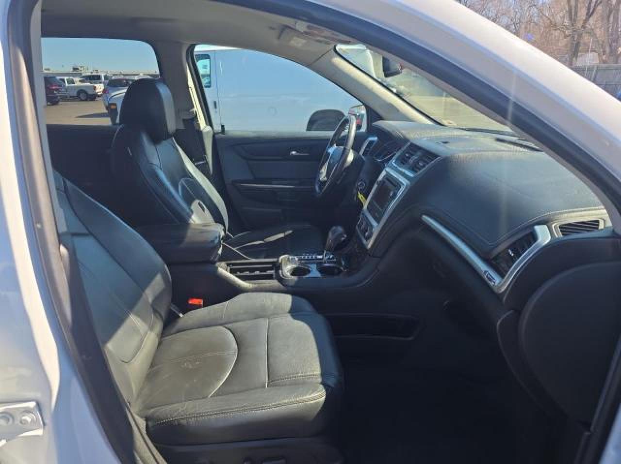 2016 GMC Acadia - Image 5