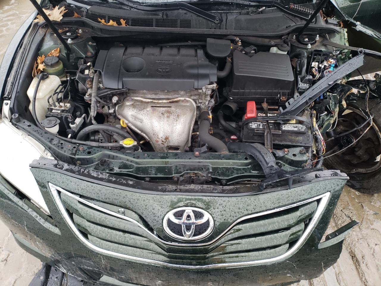 2011 Toyota Camry - Image 11