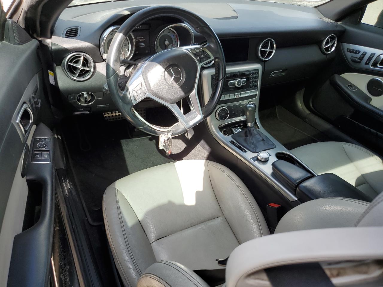 2012 Mercedes-Benz Slk 350 VIN: WDDPK5HA7CF008722 Lot: 45378835