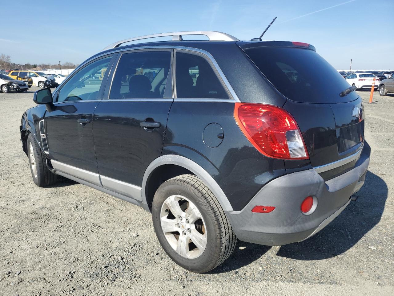 2014 Chevrolet Captiva - Image 2